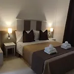 Aquavia Πανσιόν